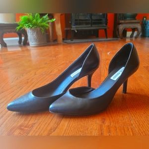 Sexy black leather pumps